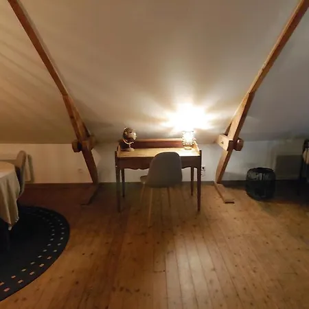 La Apartment *